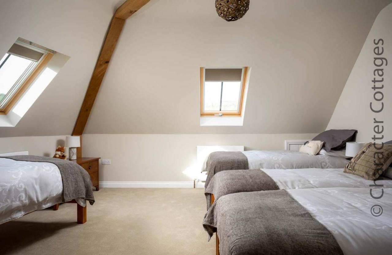 Flynn'S Barn Villa Aylworth Buitenkant foto